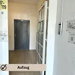 아파트 Modern - Fuer Freunde & Familien, Stadtnah, Parkplatz, E-ladestation, Gitterbox Fuer Fahrraeder, Fitnessstudio, Digitale Gaestemappe Mit Restaurant- Und Unternehmenstipps