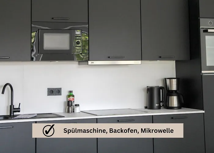 Modern - Fuer Freunde & Familien, Stadtnah, Parkplatz, E-ladestation, Gitterbox Fuer Fahrraeder, Fitnessstudio, Digitale Gaestemappe Mit Restaurant- Und Unternehmenstipps